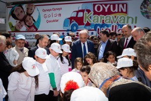 “Oyun Karavanı Yollarda” tırı 23 Nisan Ulusal Egemenlik ve Çocuk Bayramı'nda Ümraniye'den Uğurlandı