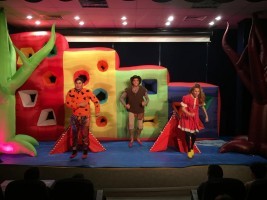 Ümraniye'de Çocuk Tiyatroları Perdelerini Açtı