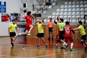 Ümraniye Belediyesi Hentbol Takımı Lige Galibiyetle Başladı